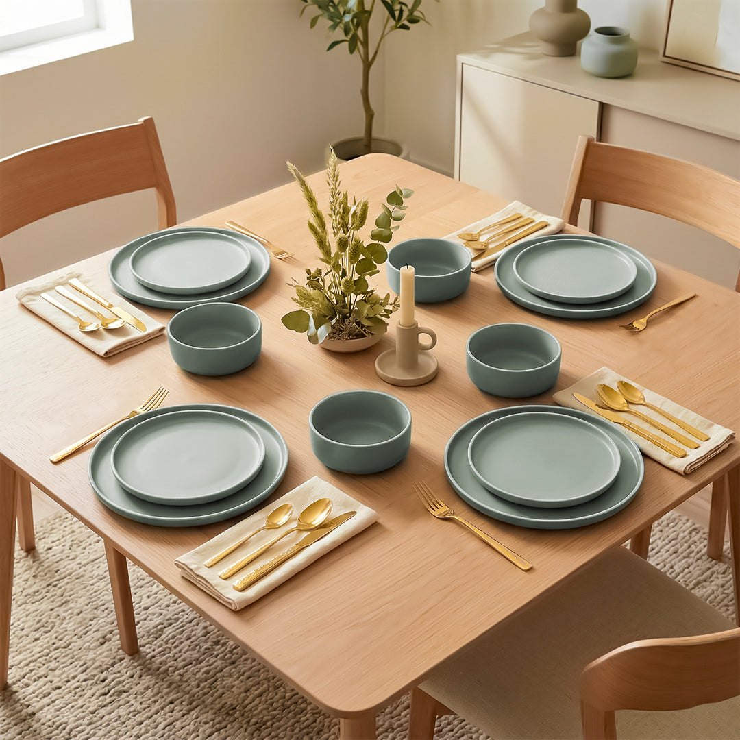 Vajilla Cerámica Muggar Verde con Cubiertos