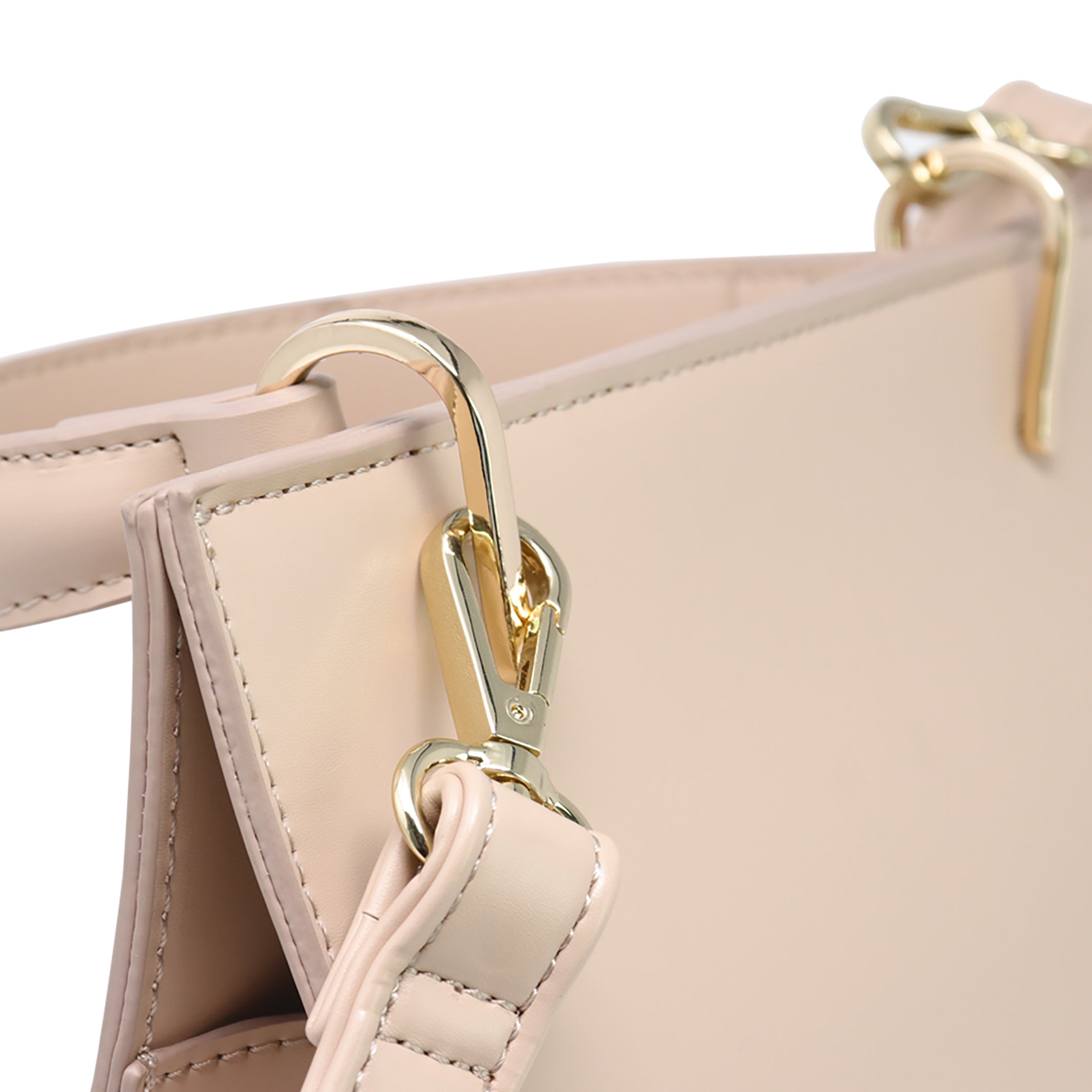Bolso de Mano Elegante Beige con Cierre Dorado y Correa Desmontable