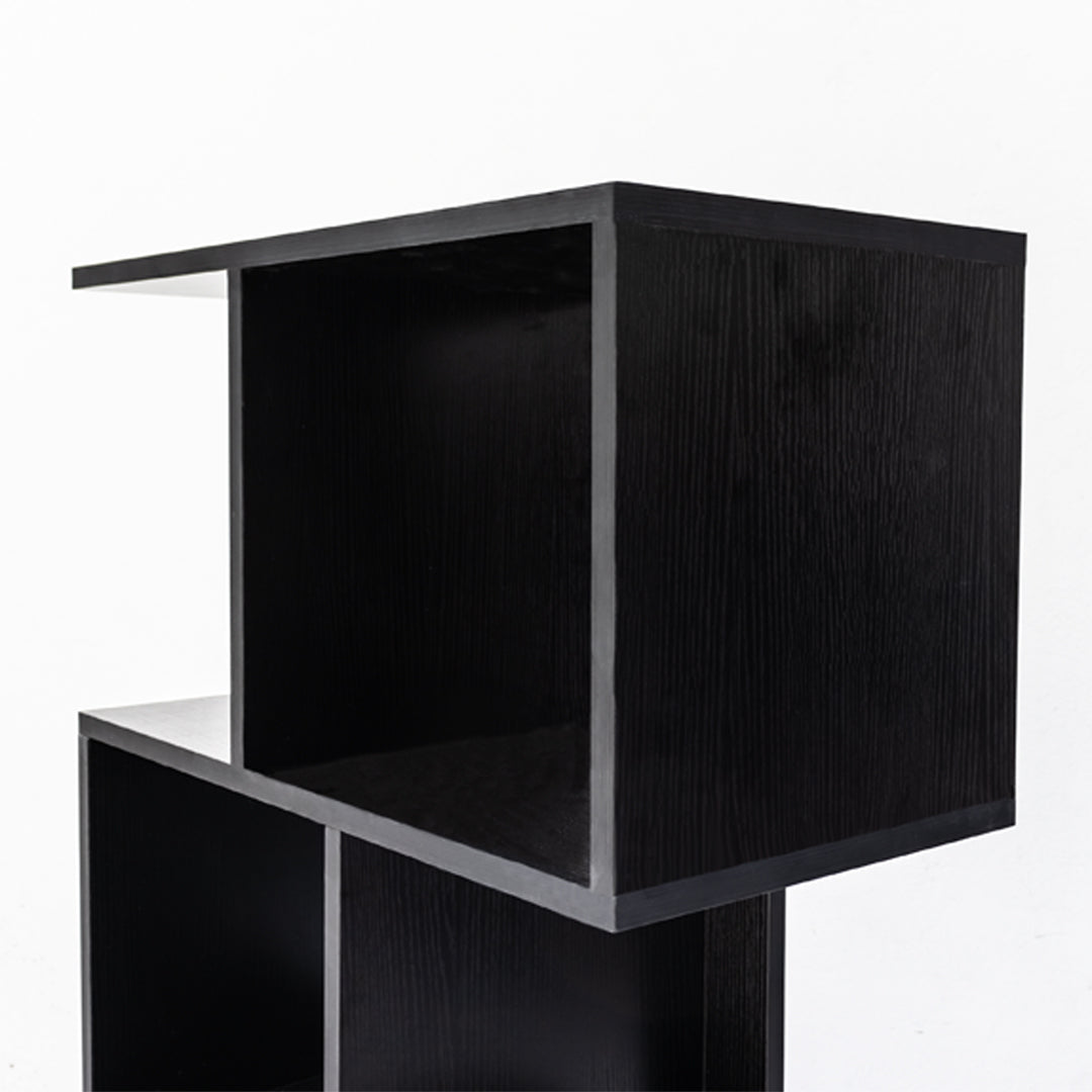 Estantería Vertical Negra de Diseño Asimétrico