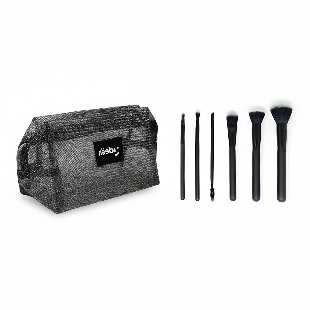 Cosmetiquera Negra con 6 Brochas de Maquillaje