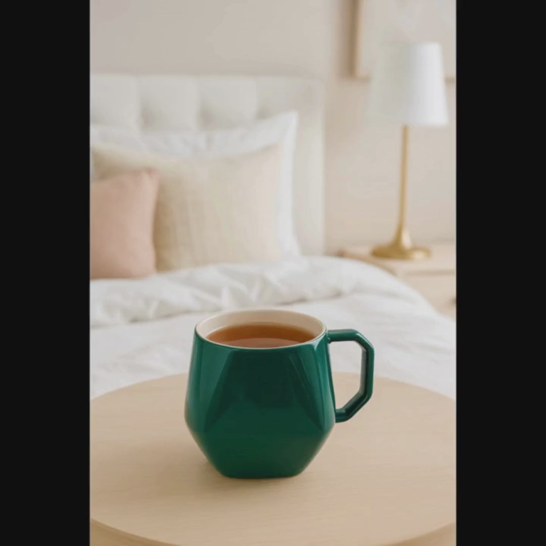 Taza de Cerámica Geométrica Verde Esmeralda - 350 ml Borde Dorado