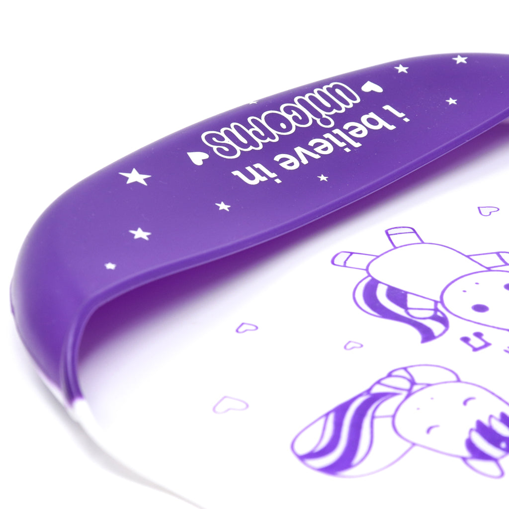 Babero de Silicona Antiderrames – “I Believe in Unicorns”