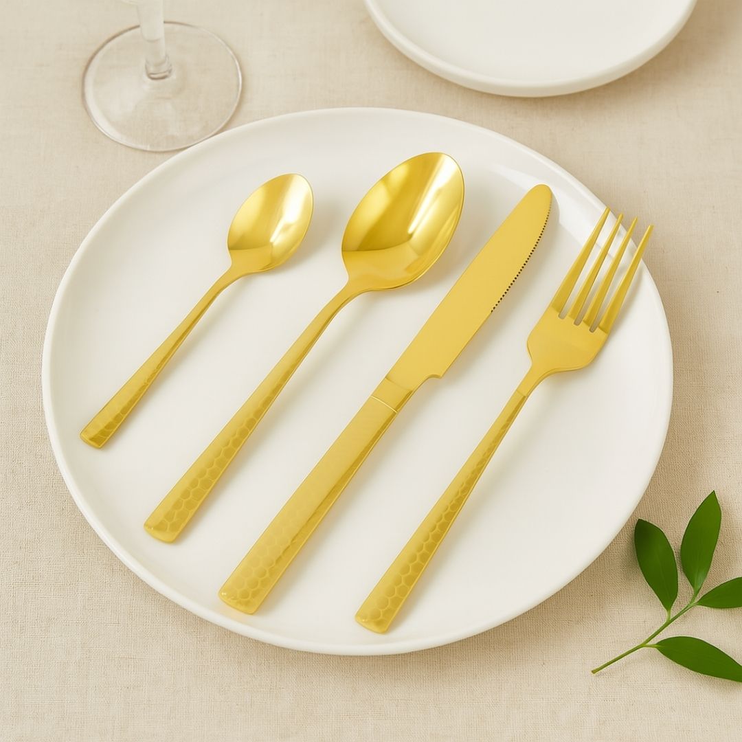 Set de Cubiertos Color Dorado para 4 personas - 16 piezas