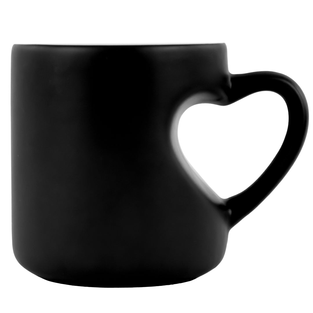 Taza Cerámica Negra Asa De Corazon 260 ml