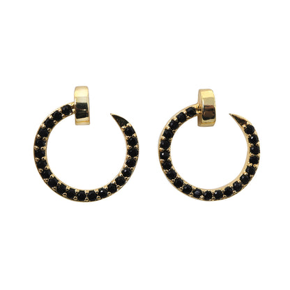 Arete dorado con piedras Negras – Modelo LX-9650E | Sofisticación minimalista con un toque de misterio
