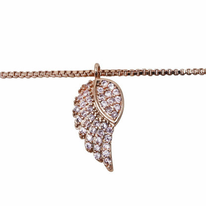 Cadena con Dije Medio Corazón – Diseño Romántico y Elegante