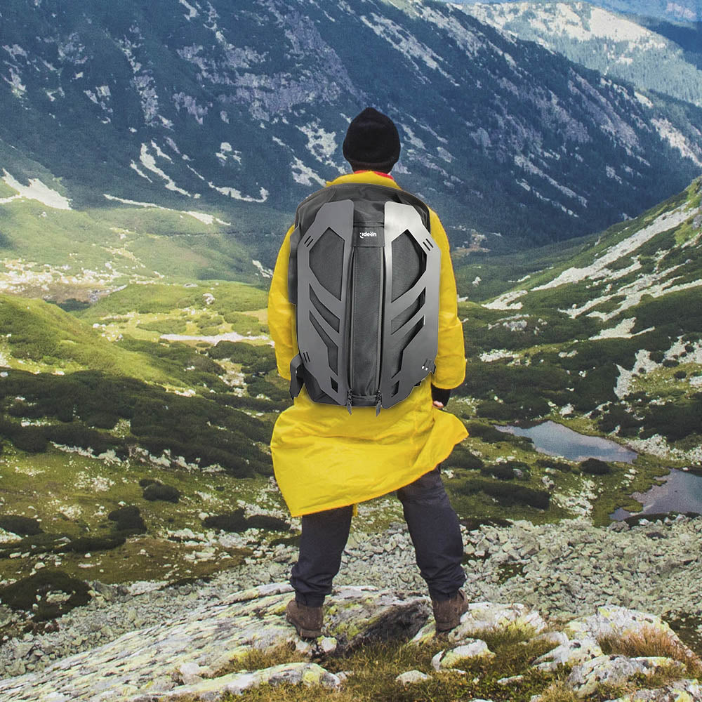 Mochila Negra con Caparazón