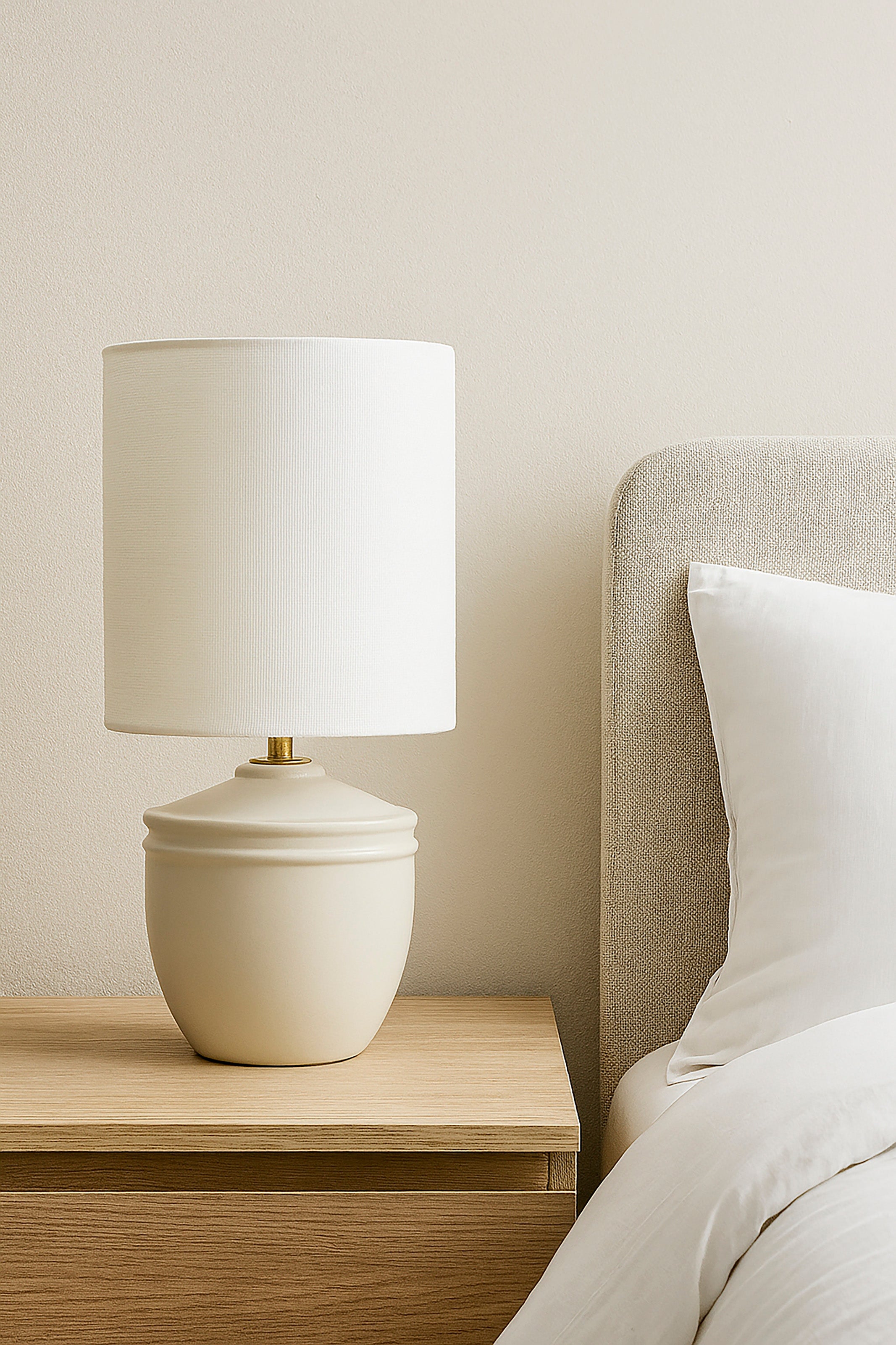 Mini Lámpara de Buró con Base de Cerámica 34.9 cm