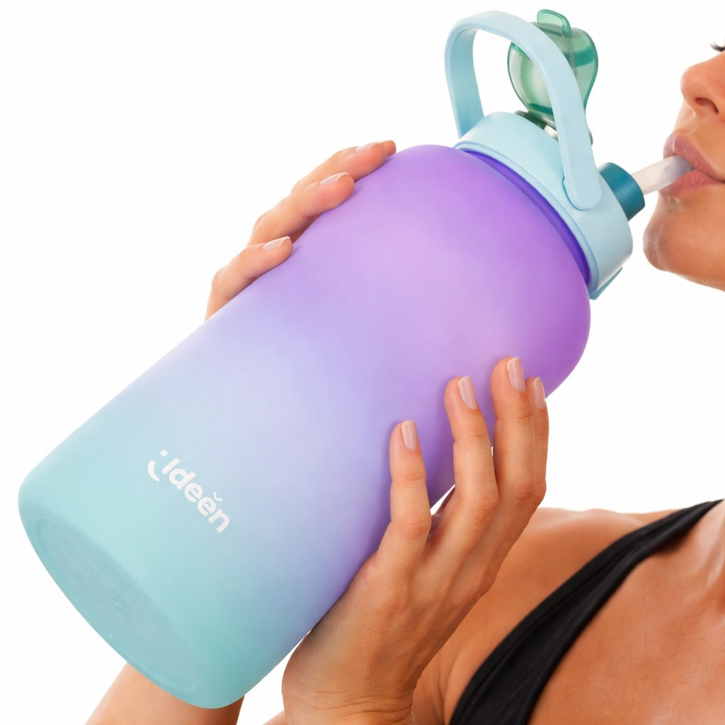 Termo de Plástico Deportivo Verde/Morado 3.7 Lt con Asa y Popote